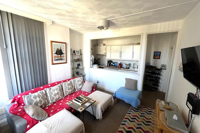 Flat 2, Birley Hall, 15, Burlington Road, Swanage photo 3
