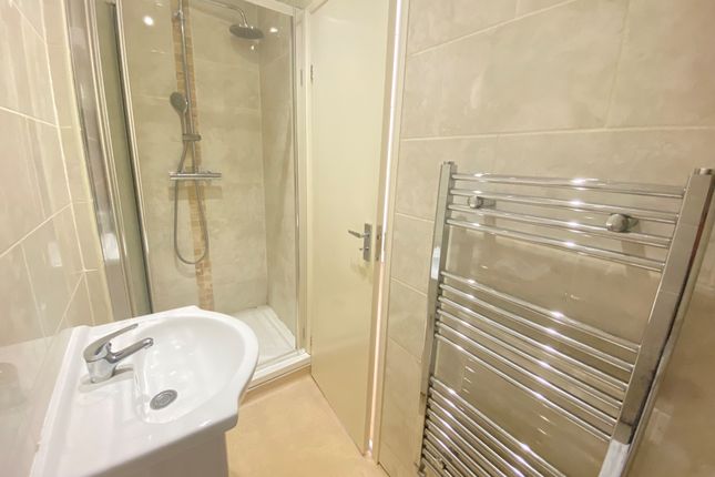 Rm 3, 7, Eastfield Road, Leicester photo 4