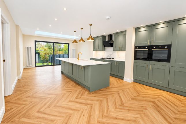 Ridge Road, Sutton photo 2