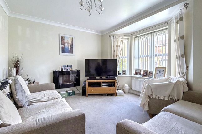 64, Cedar Drive, Jarrow photo 2