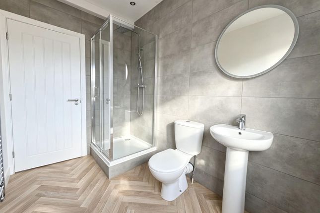 Room 3, 8 Thomas Street, Sheffield photo 5