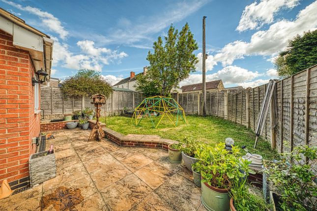 4, Bargate Close, Belper photo 3