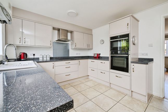 14, Mallard Court, Stamford photo 3