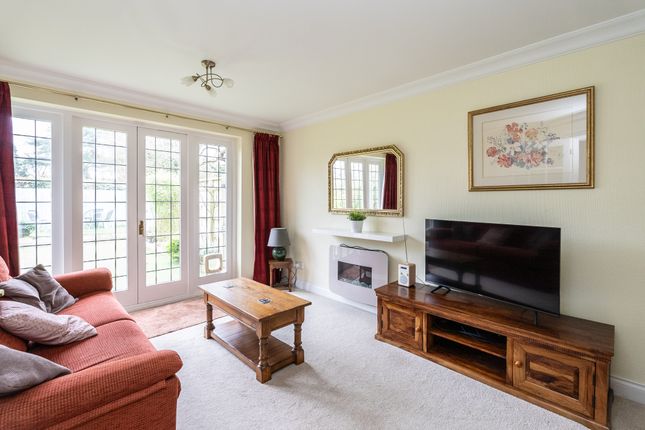 Flat for sale in Middle Green, Brockham, Betchworth