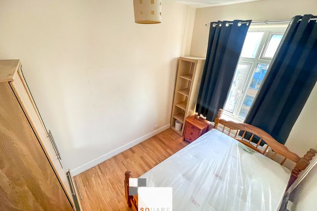 Maisonette, 363, Caledonian Road, Islington photo 5