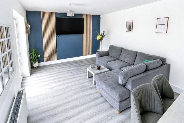 26, Hunters Way, Stockton-on-Tees photo 2