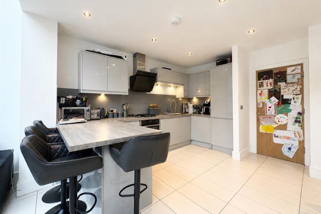 5, Cheswick Close, Sale photo 3