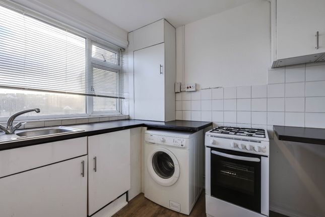 118, Valley Road, West Yorkshire photo 4