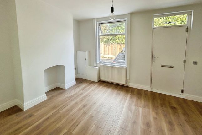 8, Thorn Street, Swadlincote photo 3