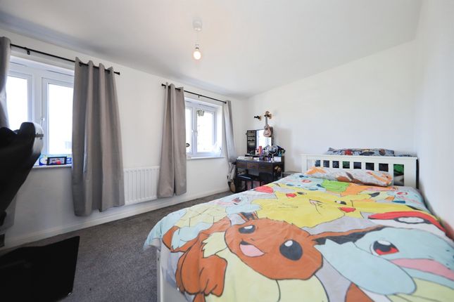52, Silverwoods Way, Kidderminster photo 4