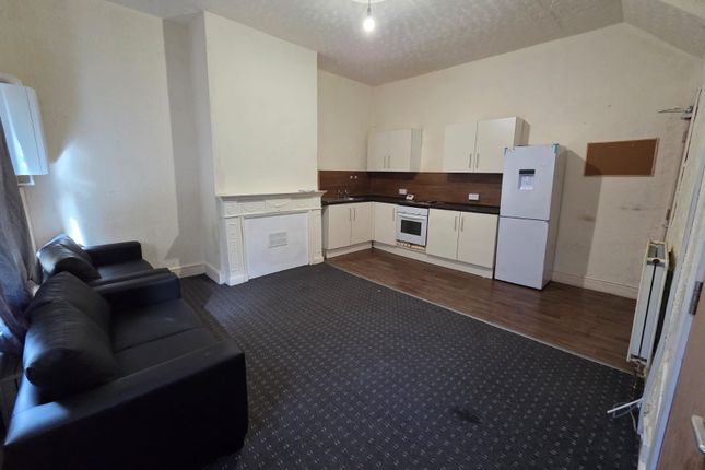 6 Nelson Street, Allerton photo 3
