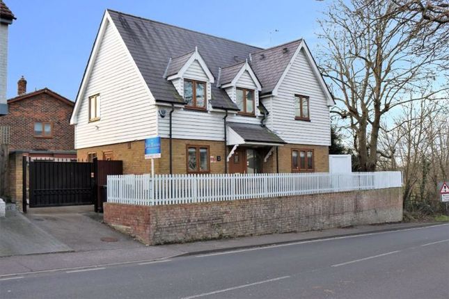 3-bed detached on 32, Gravel Lane, Chigwell, £650,000