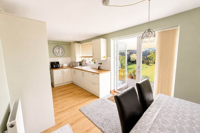14, Westbury Crescent, Weston-super-Mare photo 4
