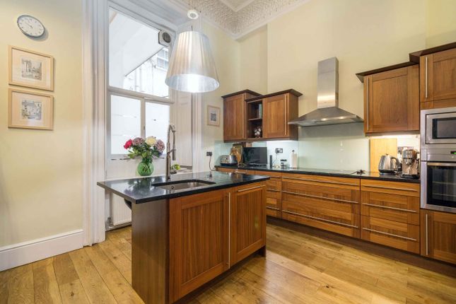 Flat 1, 22, Lancaster Gate, London photo 3