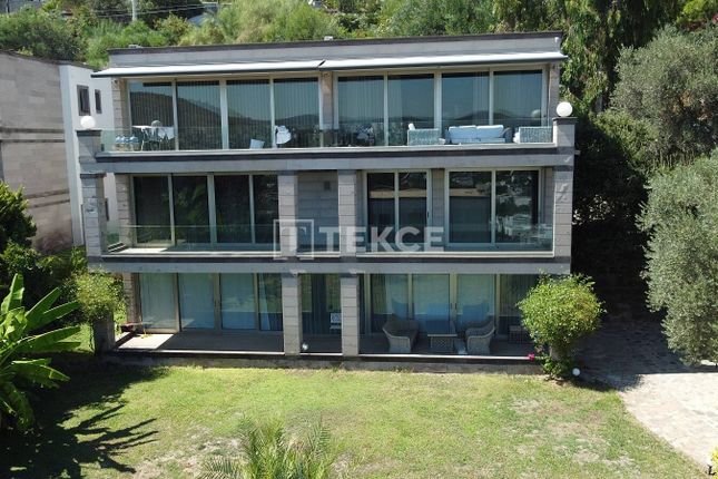 Apartment for sale in Göltürkbükü, Bodrum, Muğla, Türkiye
