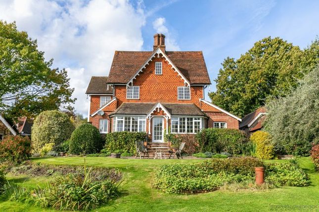 Homes For Sale In Lingfield Buy Property In Lingfield