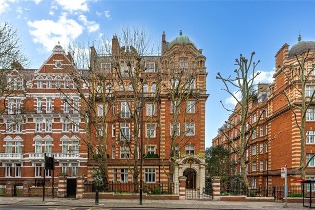 Flat 19, Aberdeen Court, London photo 4