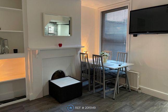 Room to rent in Tring Road, Aylesbury