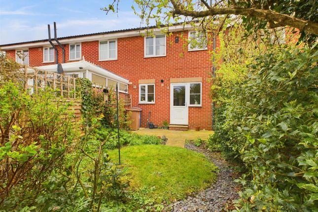 End terrace house for sale in Holgate Close, Beverley