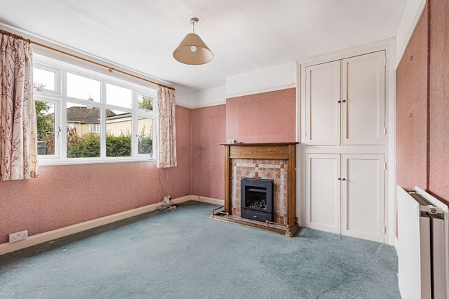 15, Cotswold Avenue, Gloucestershire photo 4