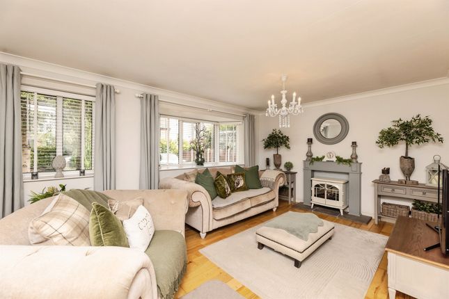 9, Spa Well Grove, Barnsley photo 2