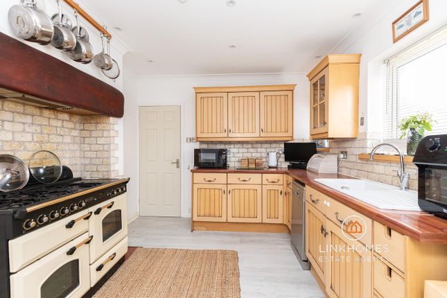 24, Pottery Road, Poole photo 4