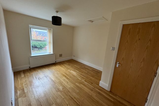 3, 10, Barnard Road, Wirral photo 4