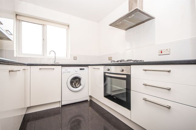 Flat 5, Forge House, High Street, Kettering photo 3