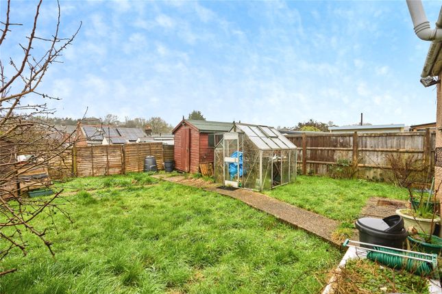 17, Beech Road, Isle of Wight photo 4