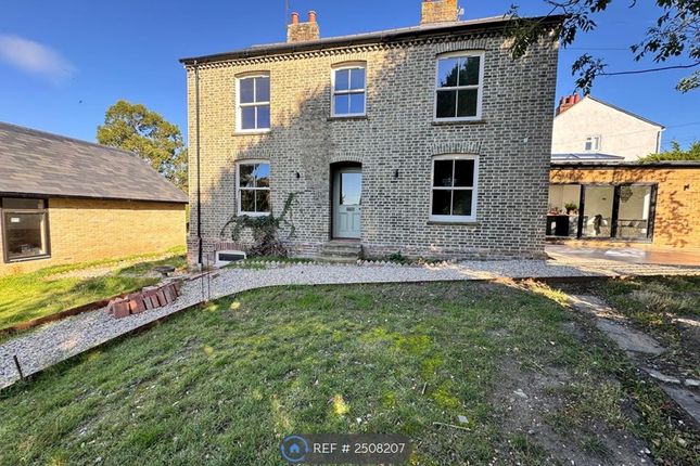 Beautiful Large Home In Essex