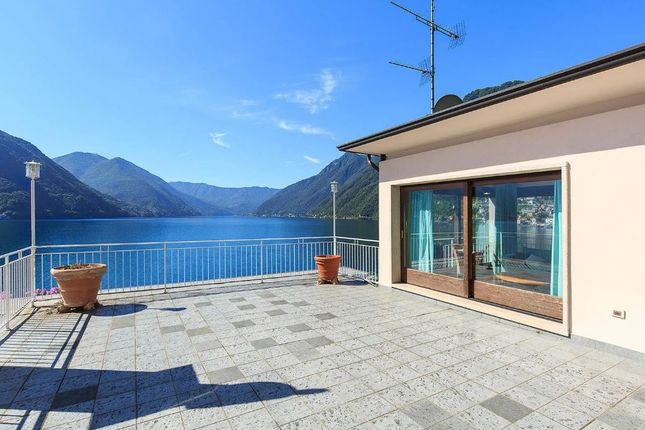 Villa for sale in Via Statale, Argegno Co, Italy