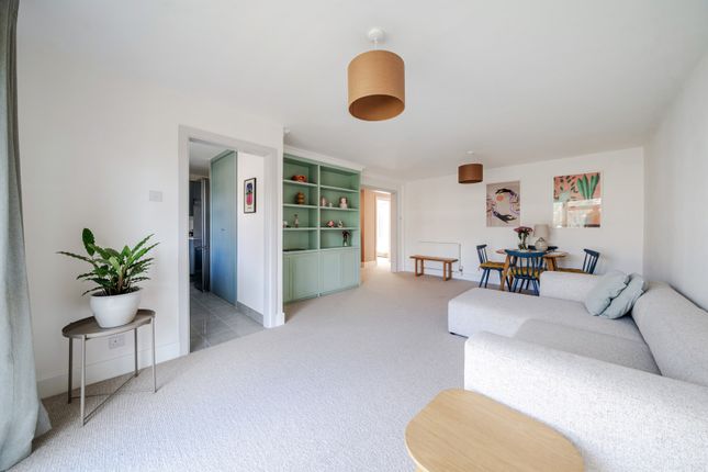 Flat 10, Wycombe Court, 14, St. Johns Park, London photo 4