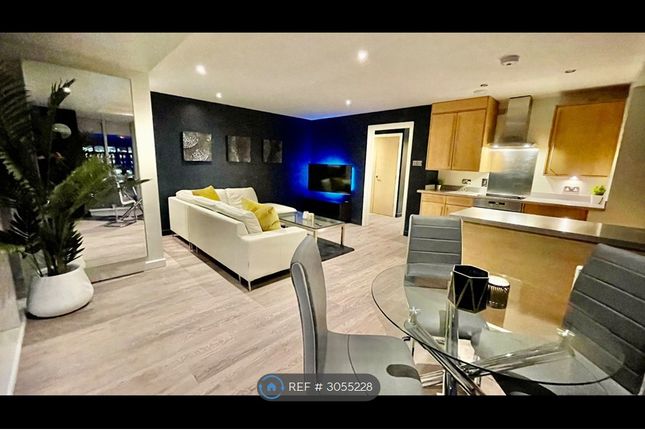 Flat, Albion Street, Leeds photo 3