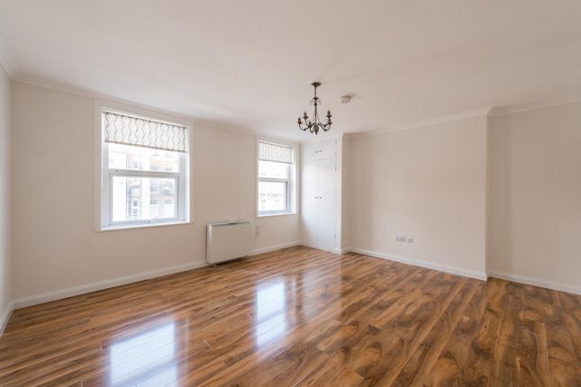 Studio flat on Lisson Grove, London, £1,842/mo