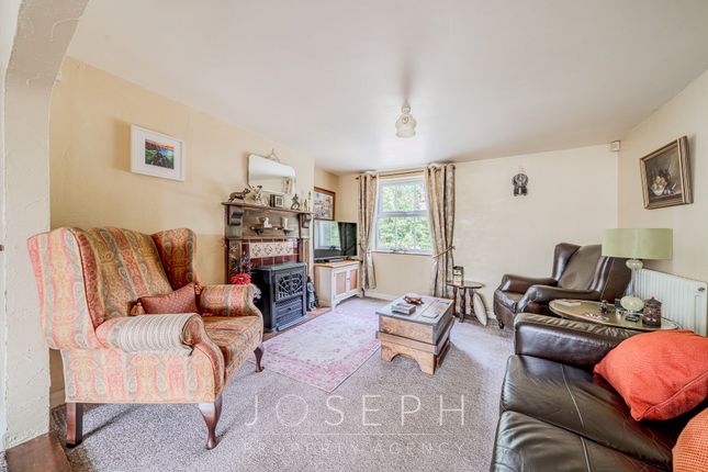 21 Manningtree Road, Ipswich photo 3