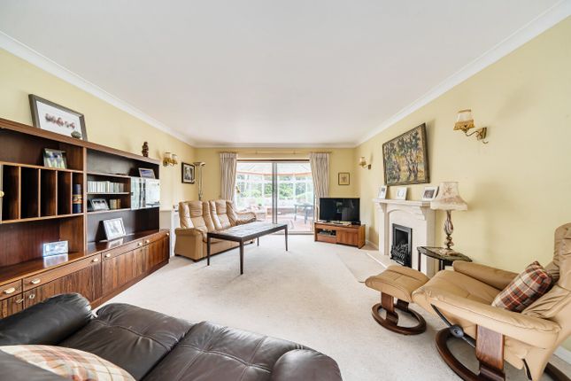 3 Crondall End,, Chandlers Lane, Hampshire photo 2