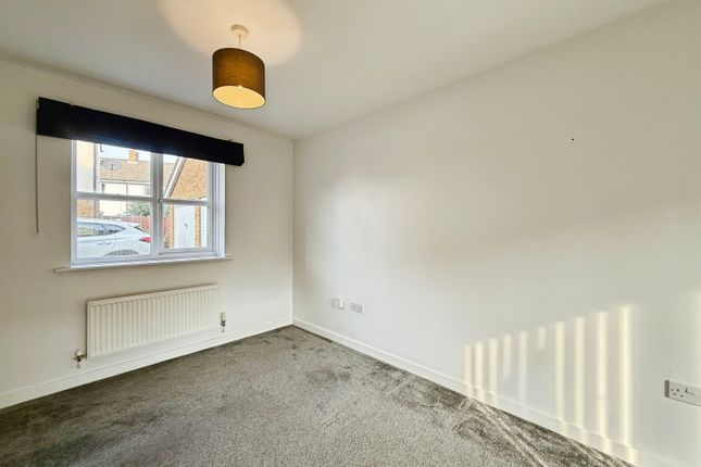 19, Emperor Circle, IPSWICH photo 2