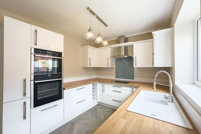27 Tynevale Terrace Lemington, Newcastle upon Tyne photo 3