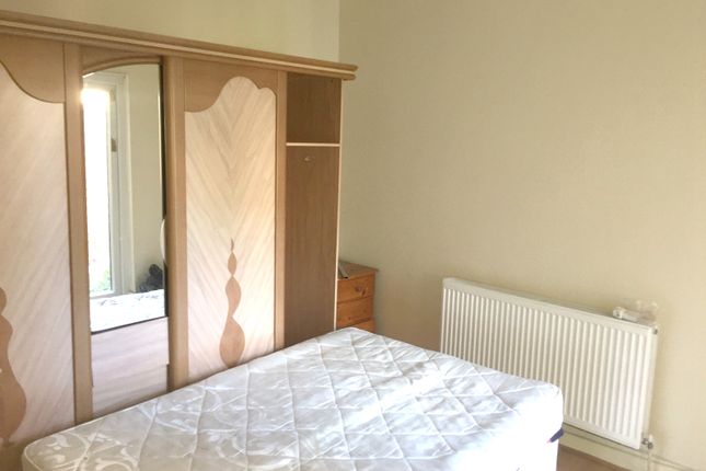 Montague Road Edmonton N18 3 Bedroom Terraced House To