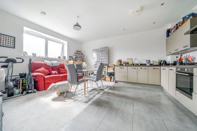 HEYLO- OR, 59, Pathfinder Way, Cambridge photo 3