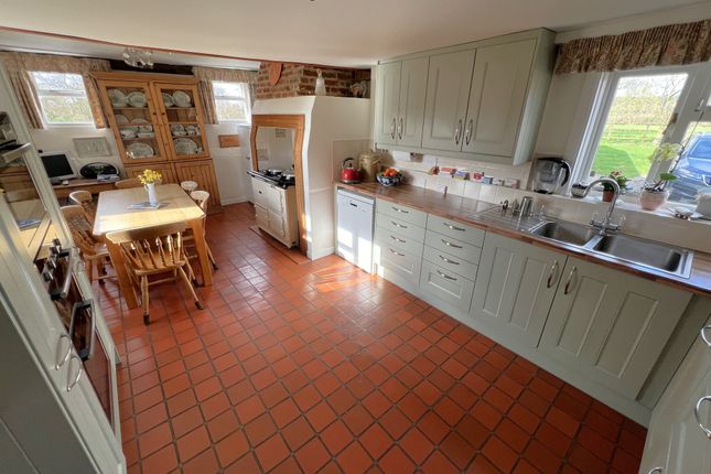 Farmhouse for sale in Bardfield Road, Bardfield Saling