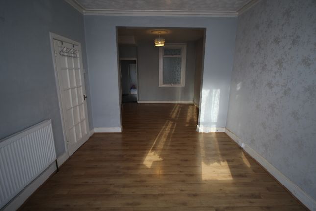 3-bed house on 4, Perkins Road, Ilford, £475,000