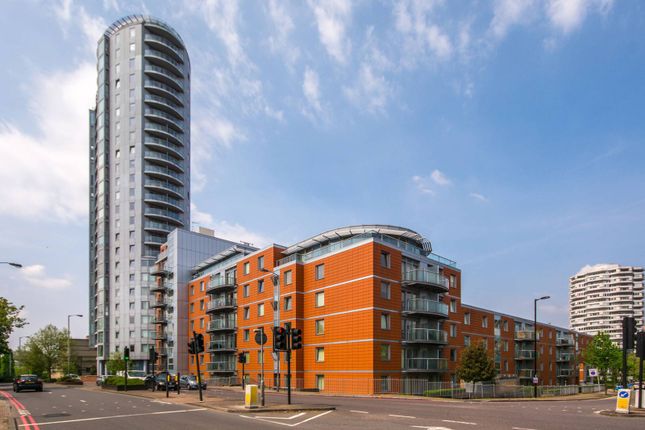 Thumbnail Flat to rent in Altyre Road, Central Croydon, Croydon