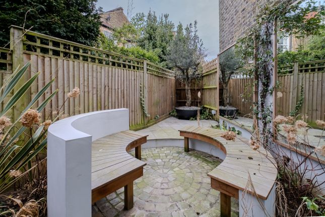 27, Elmwood Road, London photo 4