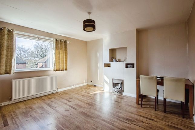 1-bed flat on 11, Temple Court, Leeds, £85,000