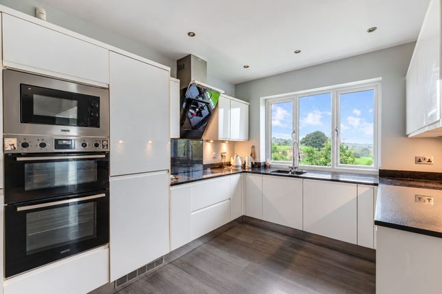 11 Bleach Mill Lane, Ilkley photo 4