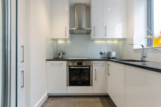Flat to rent in Haverstock Hill, Hampstead, London