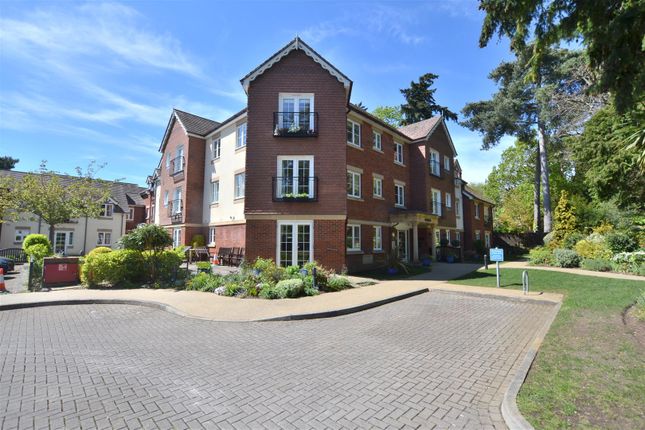 Thumbnail Flat for sale in Branksomewood Road, Fleet