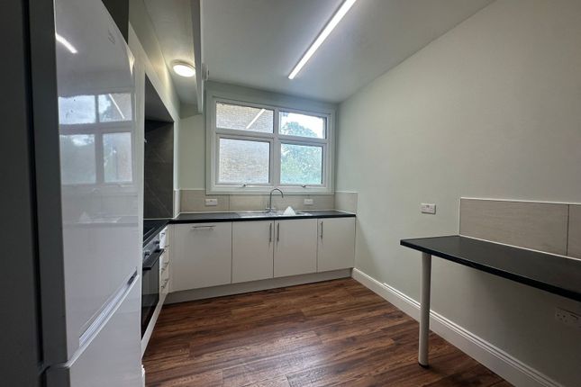 19a Acton Lane, London photo 4