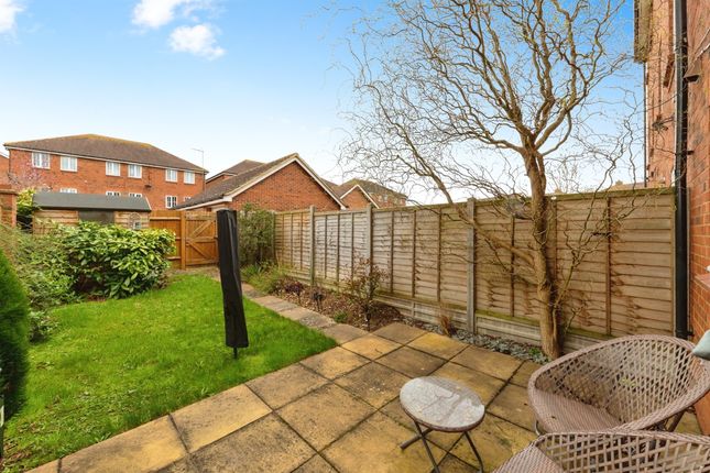 End terrace house for sale in Dragon Road, Hatfield